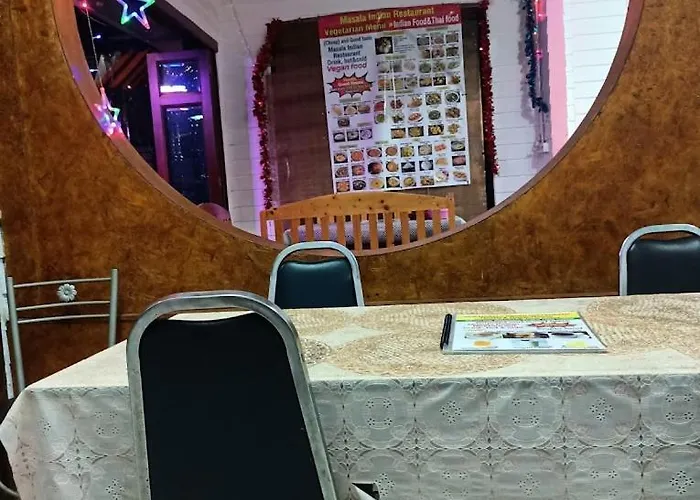 Хостел Masala Indian Food And